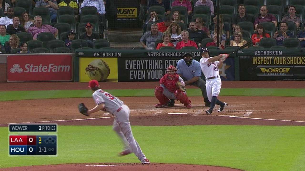 Victorino won't break camp with Cubs
