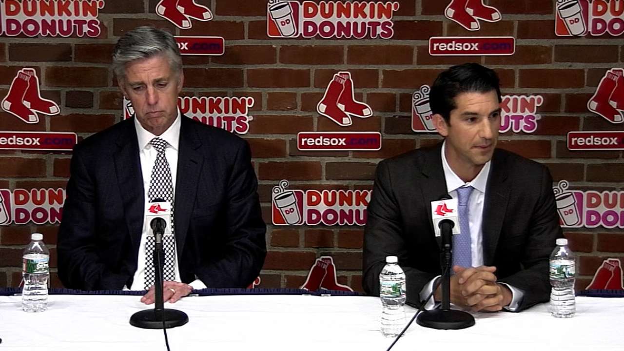 Red Sox name Hazen general manager