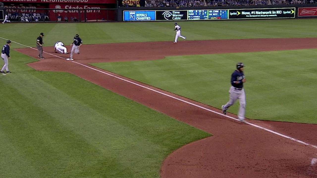 Trumbo's two-run double