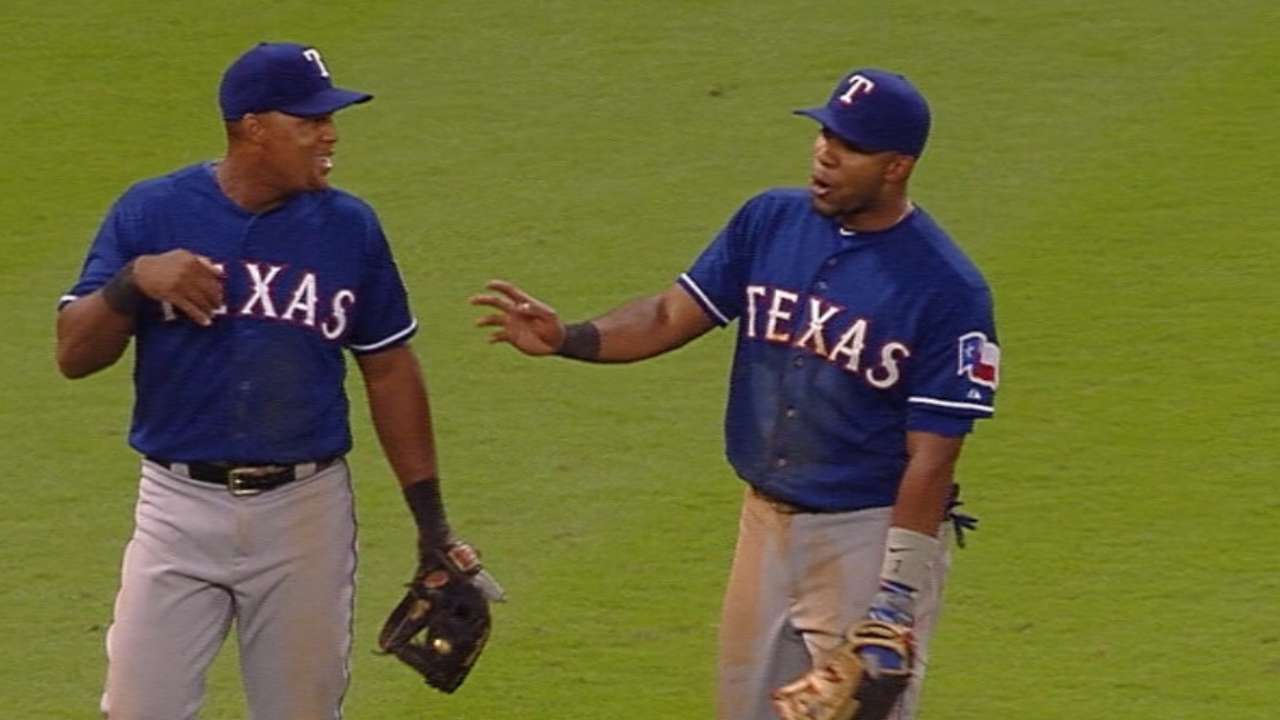 Andrus, Beltre joke over popup