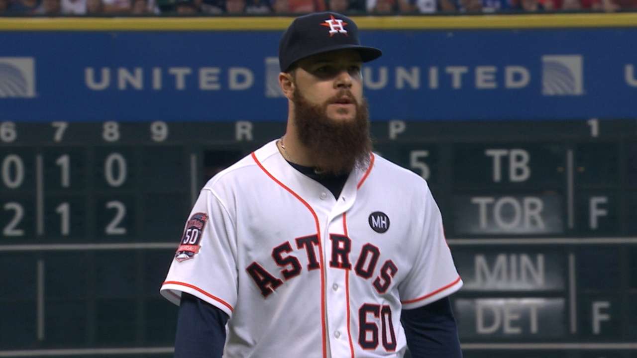 Keuchel impone marca con 15-0 en casa y Astros se acercan a Rangers