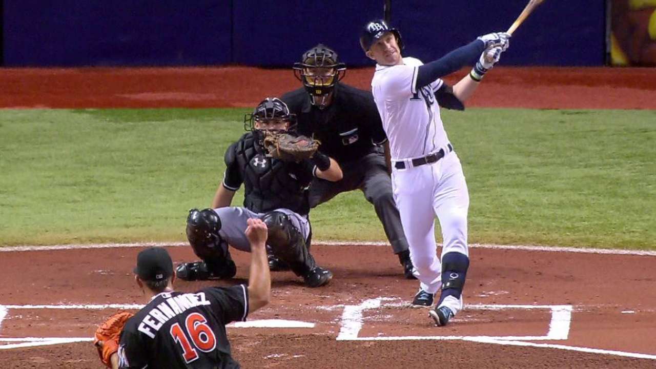 Longoria's solo homer