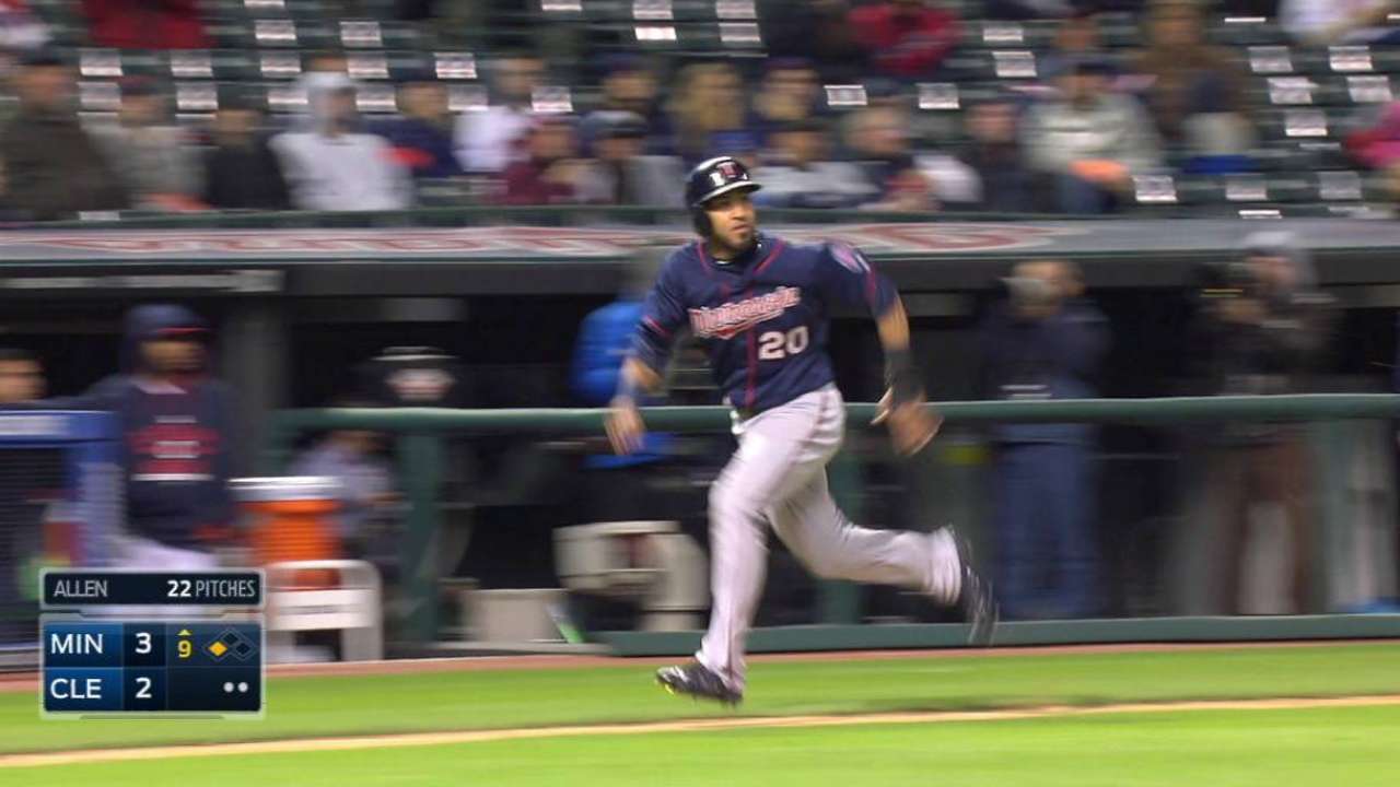 Twins rally past Tribe to gain in Wild race