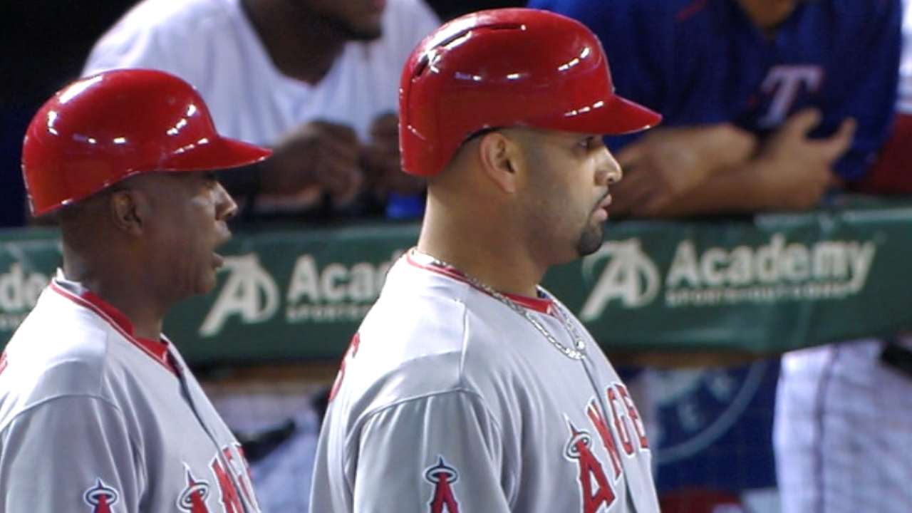 Trout, Pujols lucen e impiden coronación de Texas