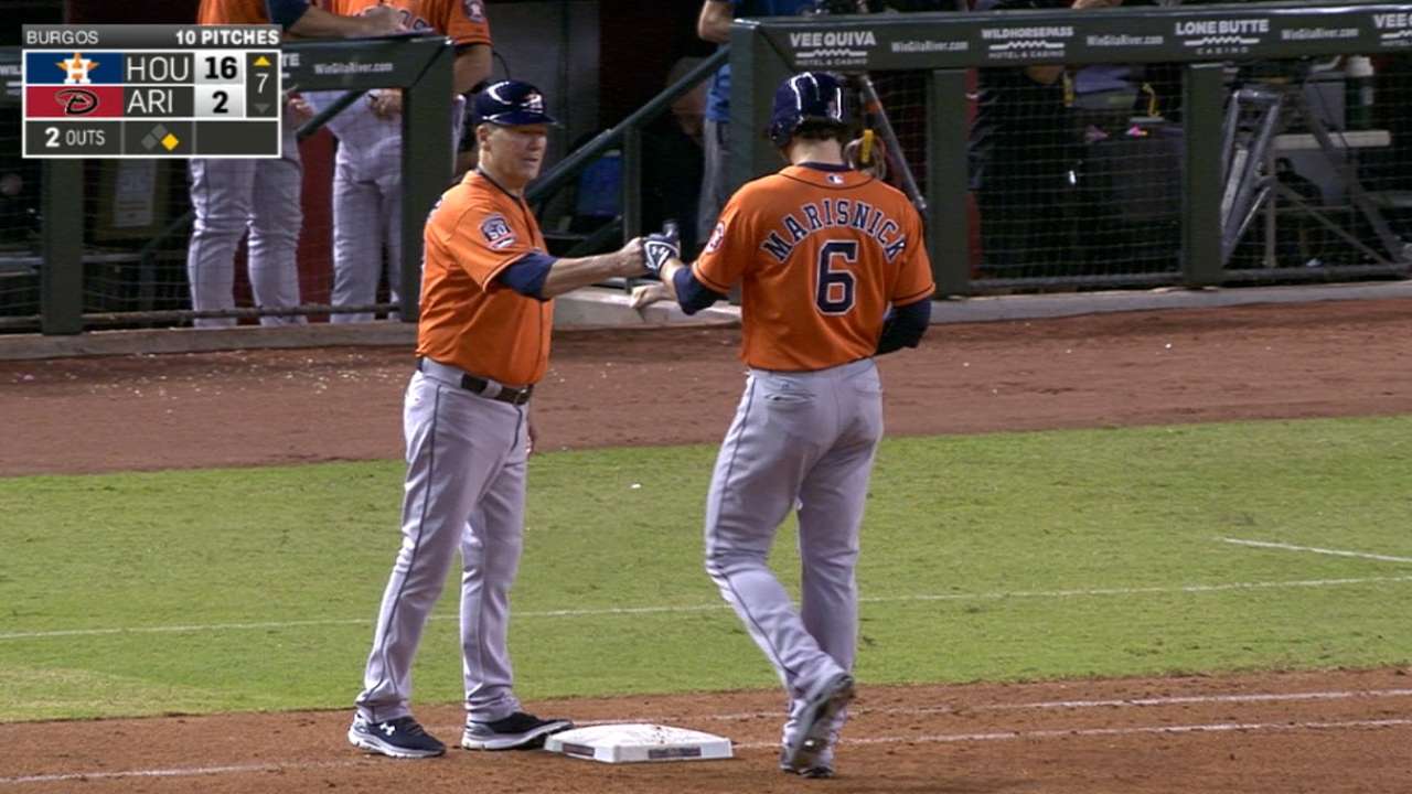 Astros erupt for seven in 7th