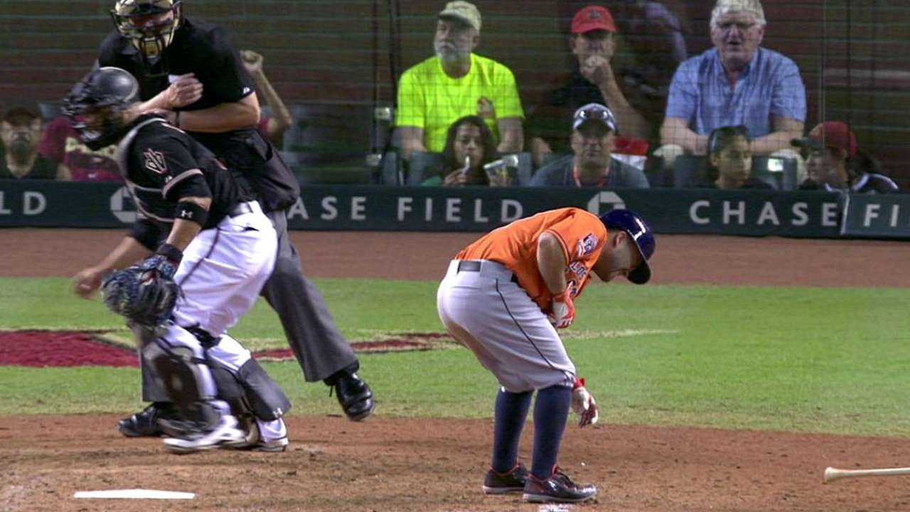 Altuve hit with bases loaded