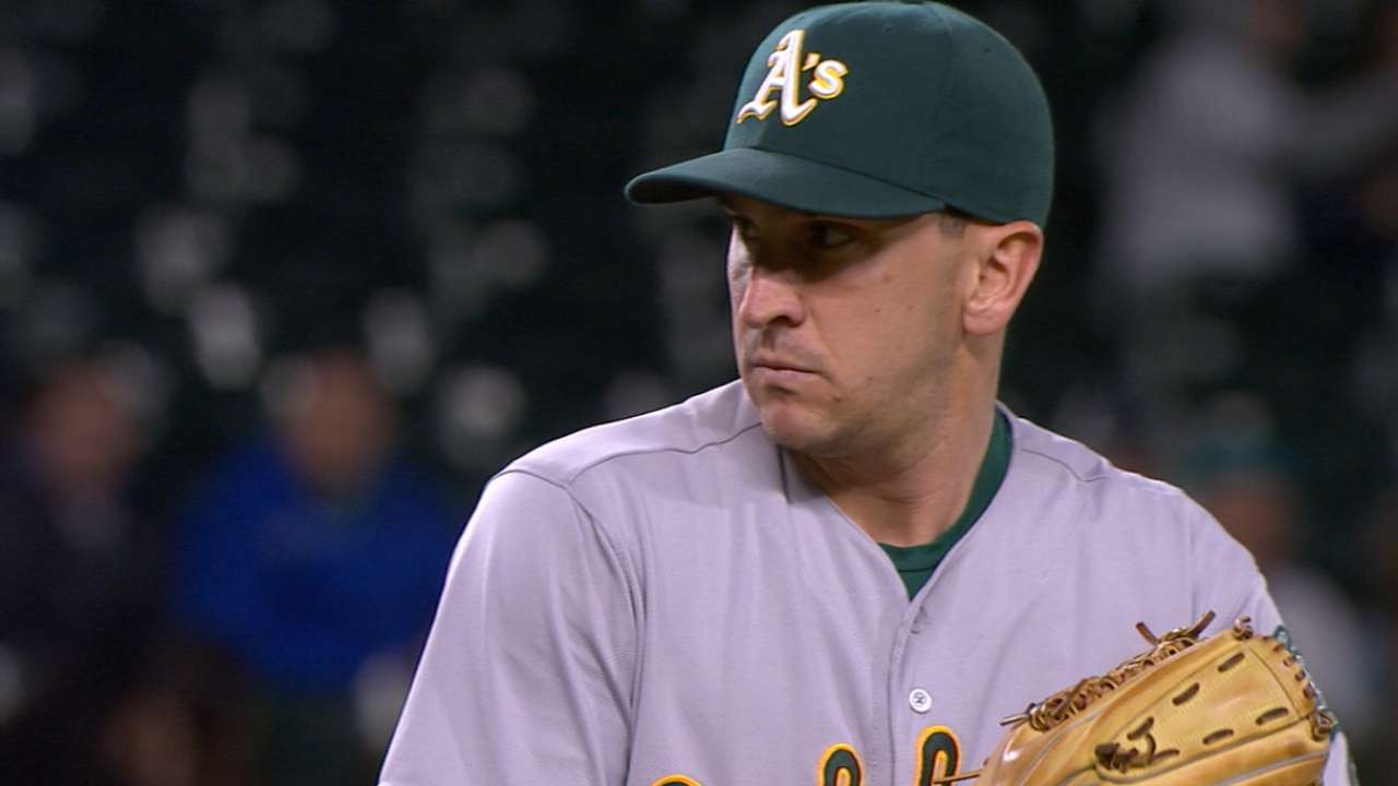 Blue Jays claim ambidextrous Venditte