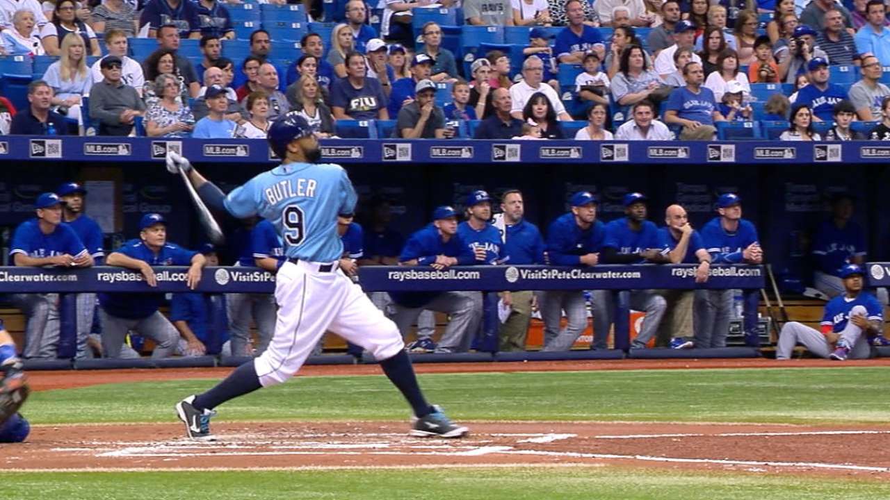 Azulejos cerraron la campaña apabullados por Rays