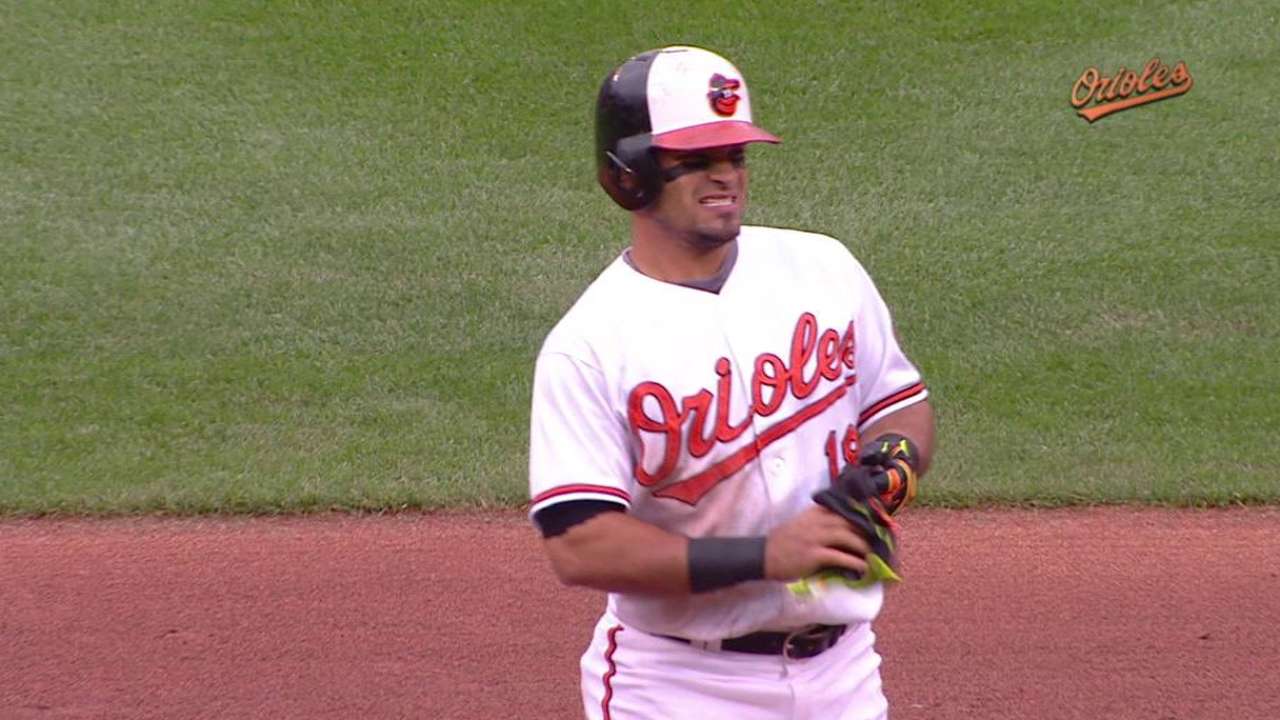 Nats said to be interested in veteran OF Parra