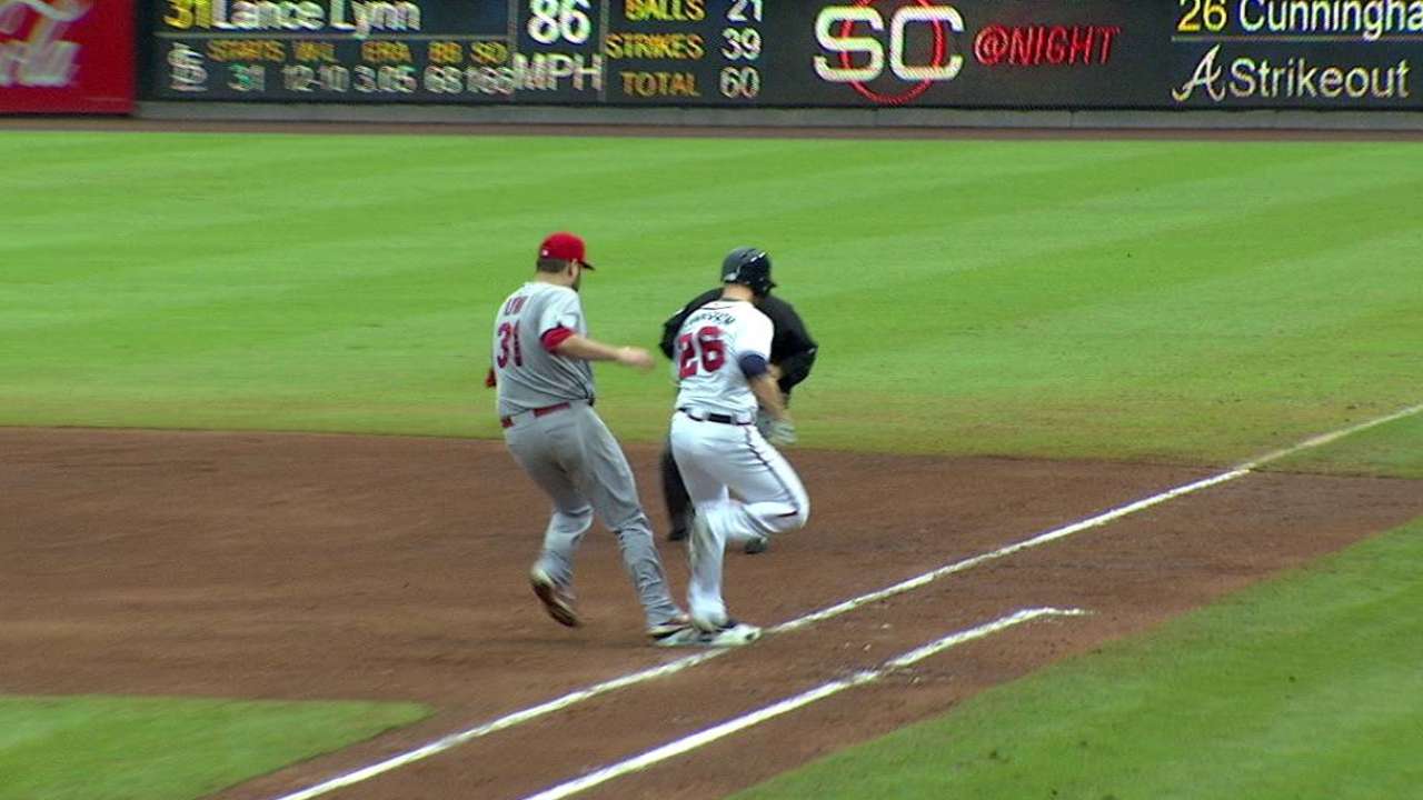 Lynn beats Cunningham to the bag