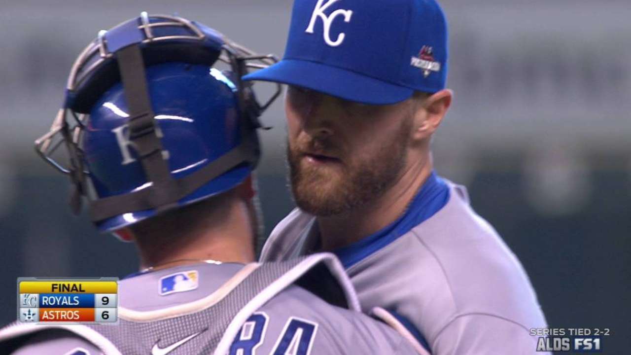 Davis caps Royal comeback with 6-out save