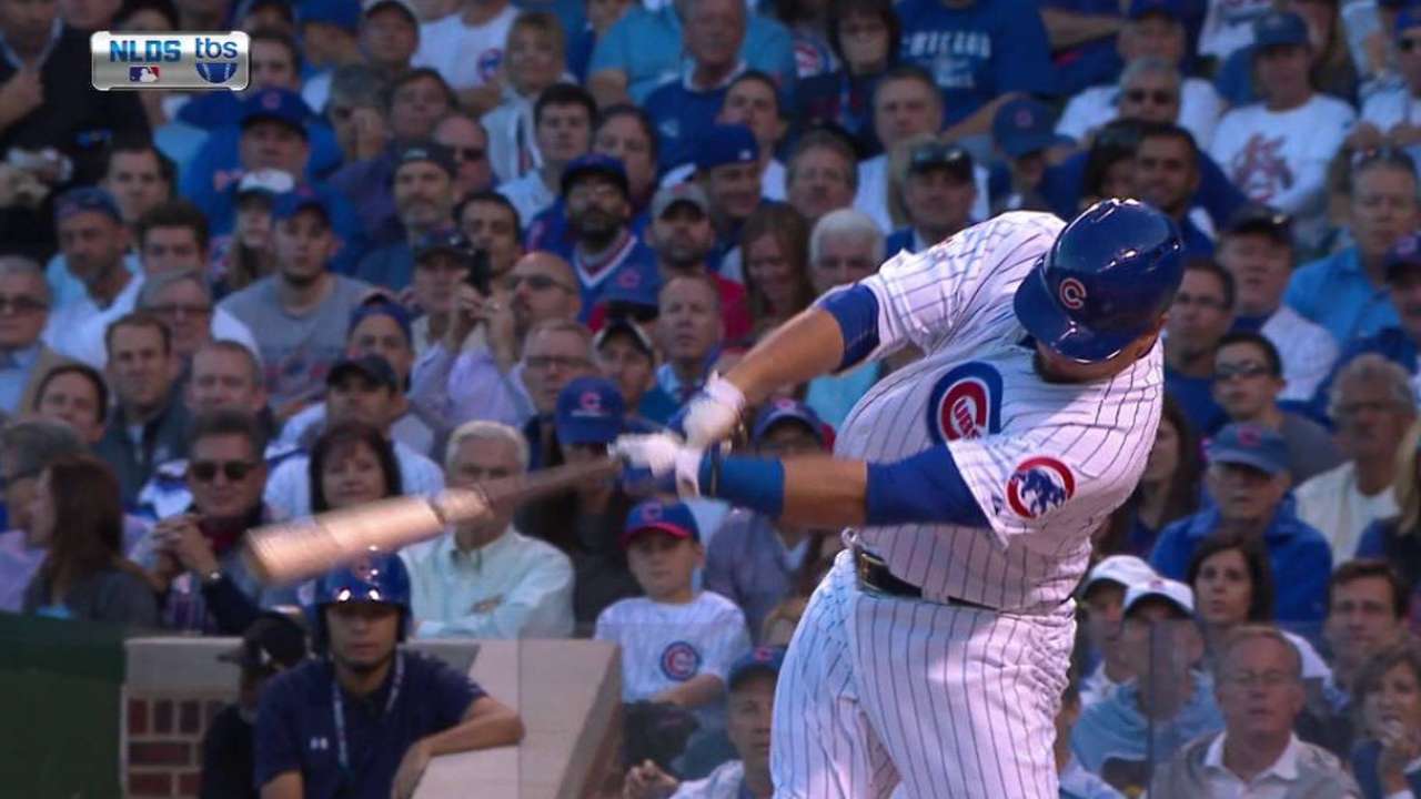 Schwarber's solo homer