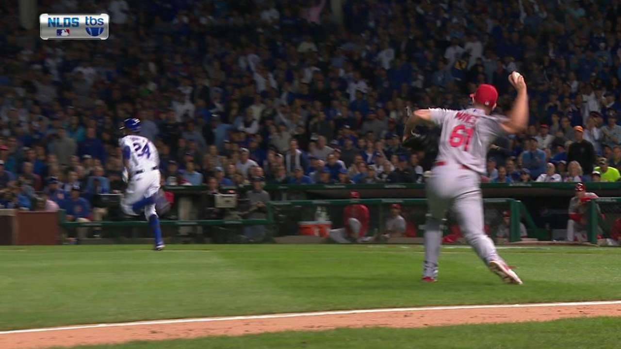 Cardinals' bullpen gets healthy Maness back