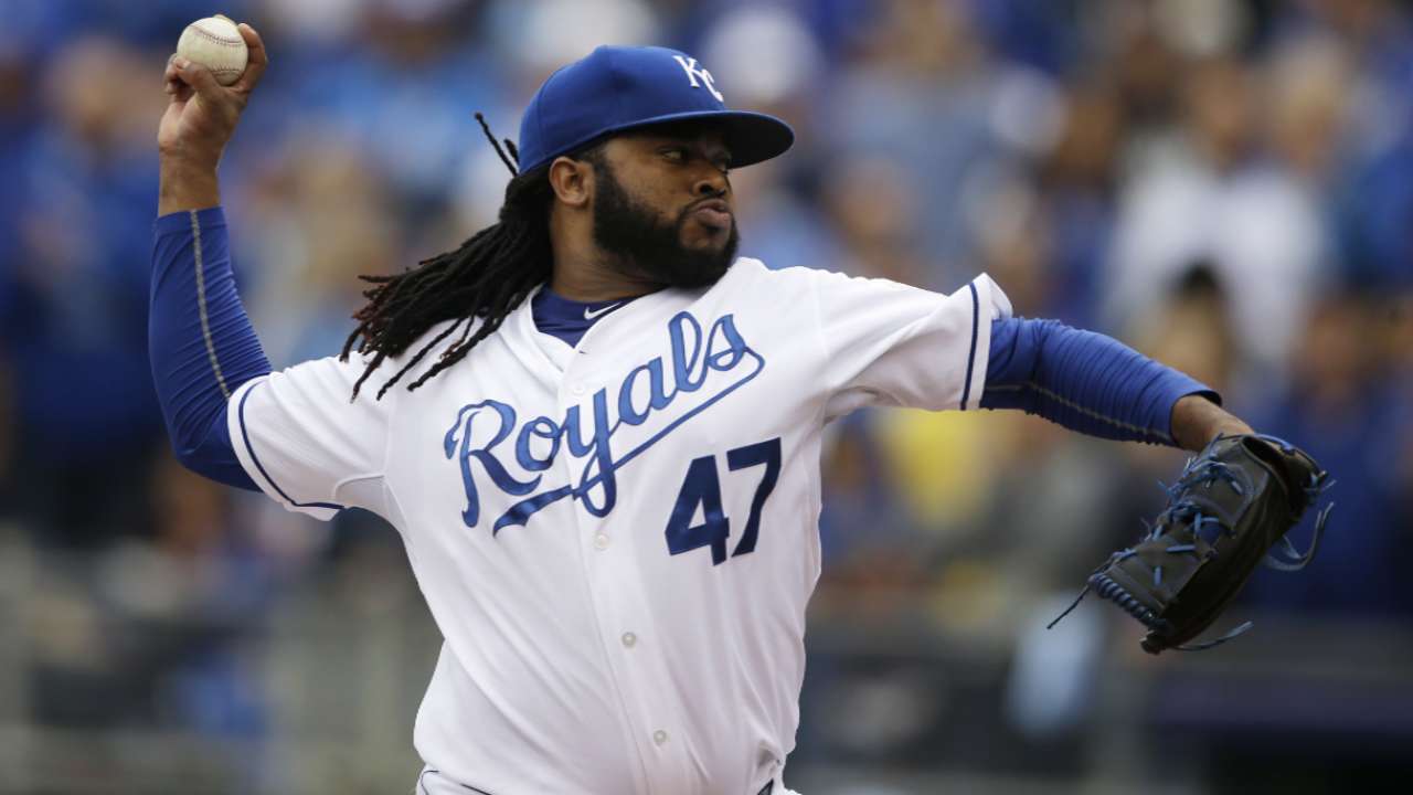 Cueto sale a demostrar por qué fue adquirido por los Reales