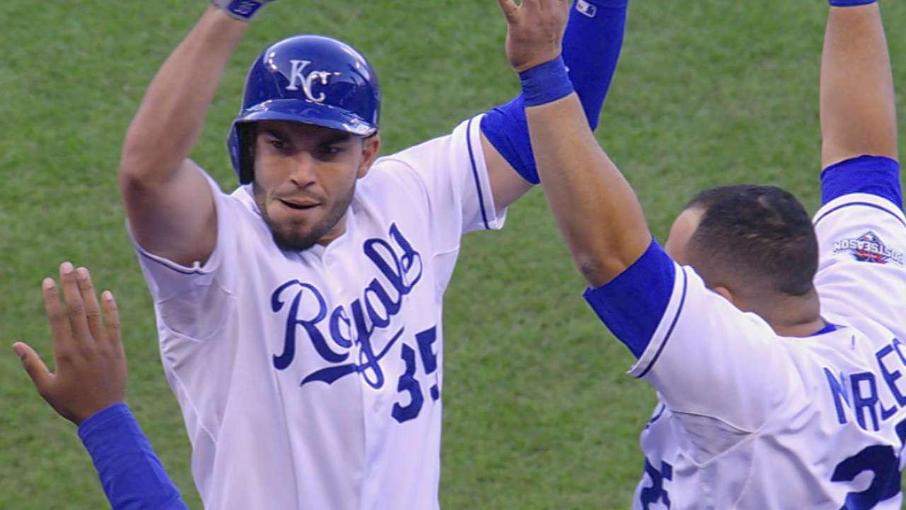 Royals rally for five in the 7th