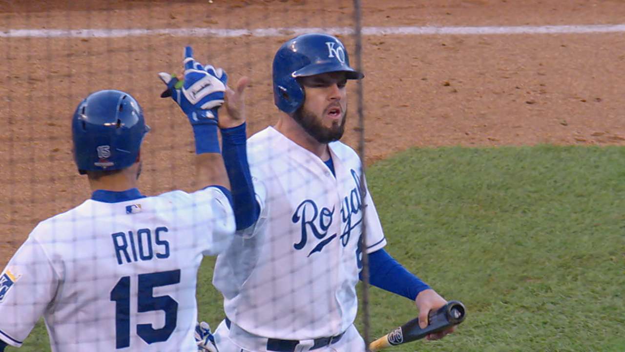 KC pops Price's bubble in 7th for 2-0 lead