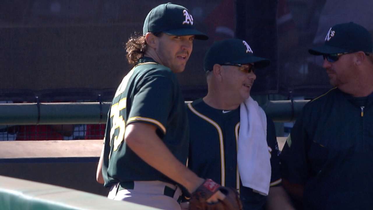 Zito announces retirement
