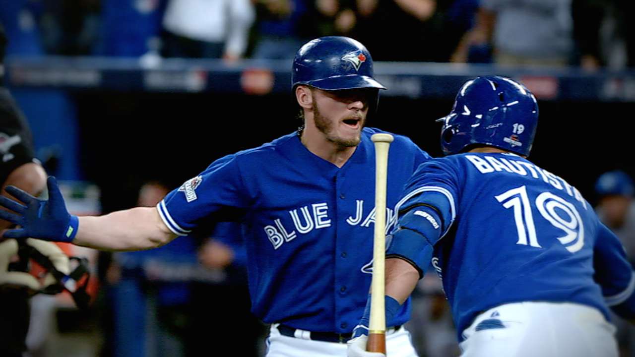 Pillar embodies Blue Jays' all-out mentality