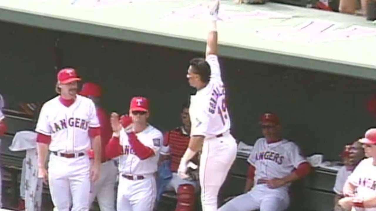 Gonzalez's fifth homer of series