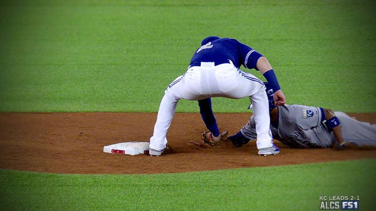 Hendriks picks off Escobar