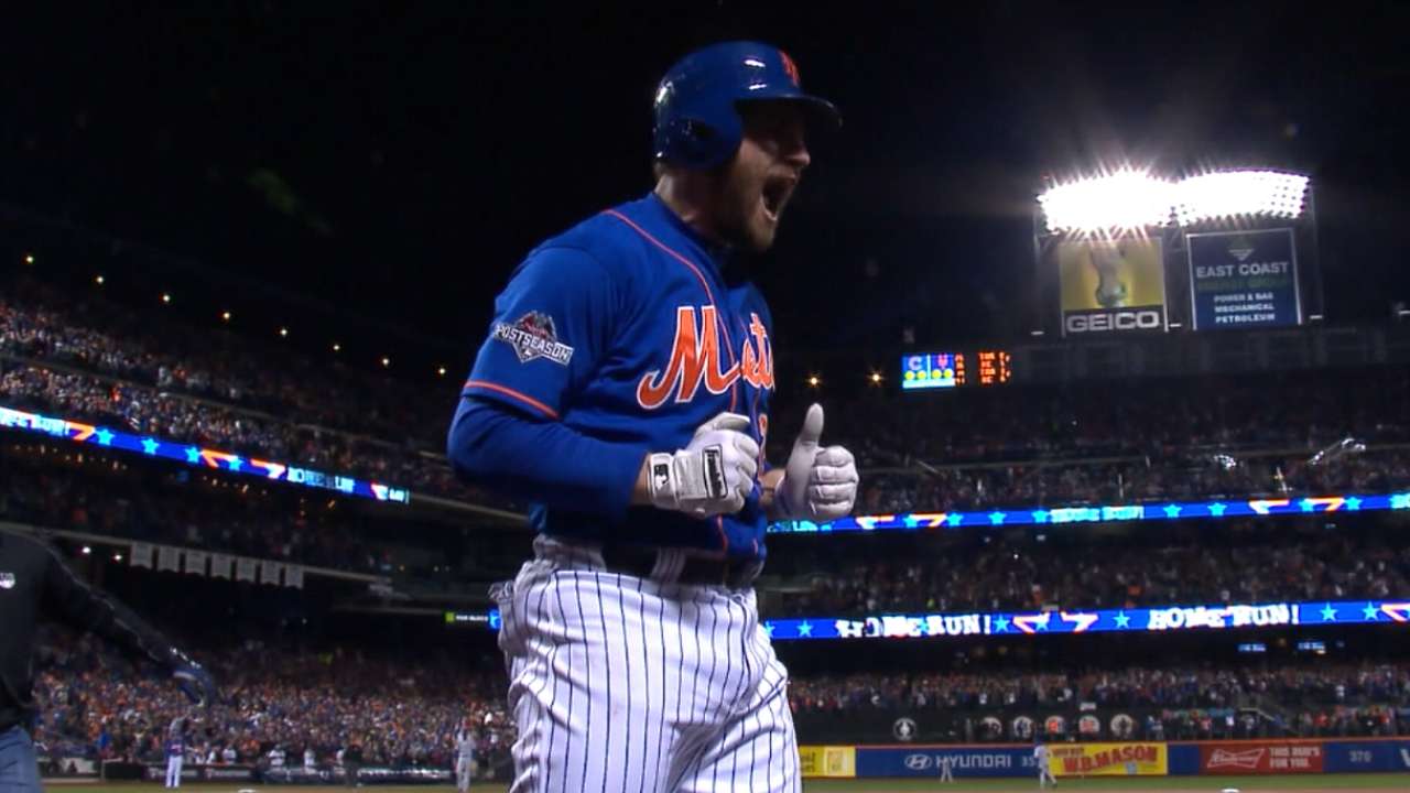 Murphy ties postseason HR record