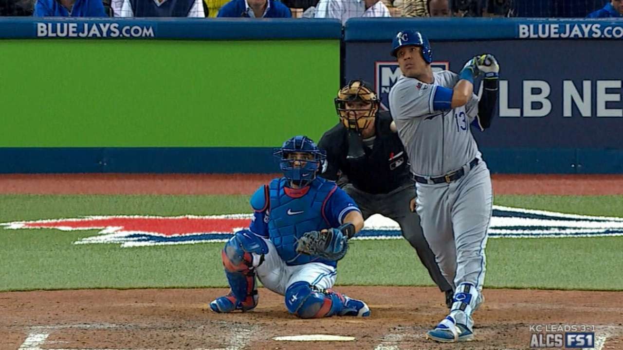 Perez's solo home run
