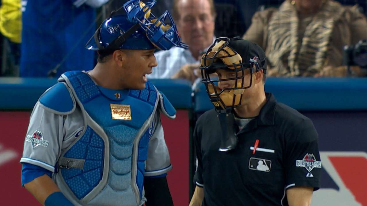 Royals on disputed call on walk