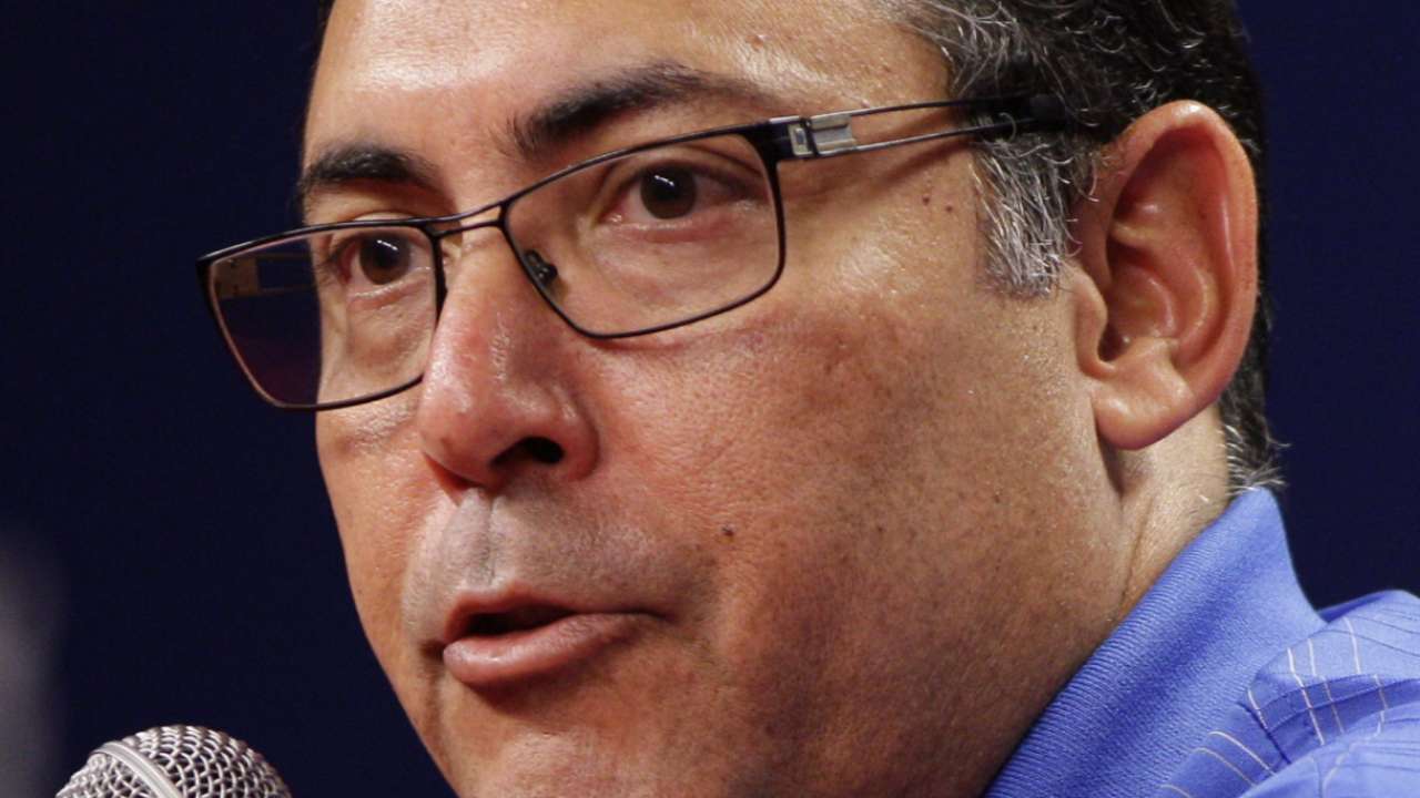 Amaro joins Red Sox staff