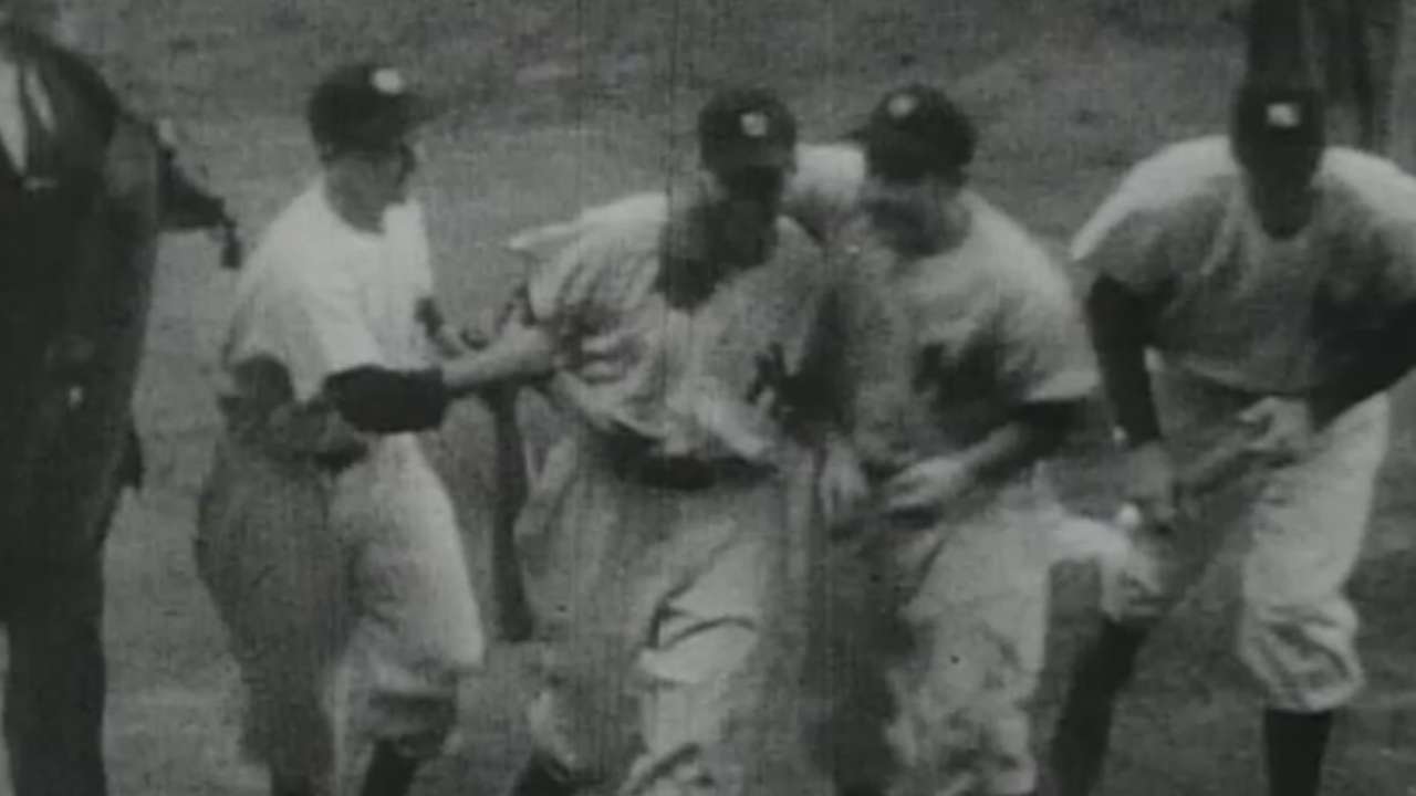 Henrich hits walk-off home run