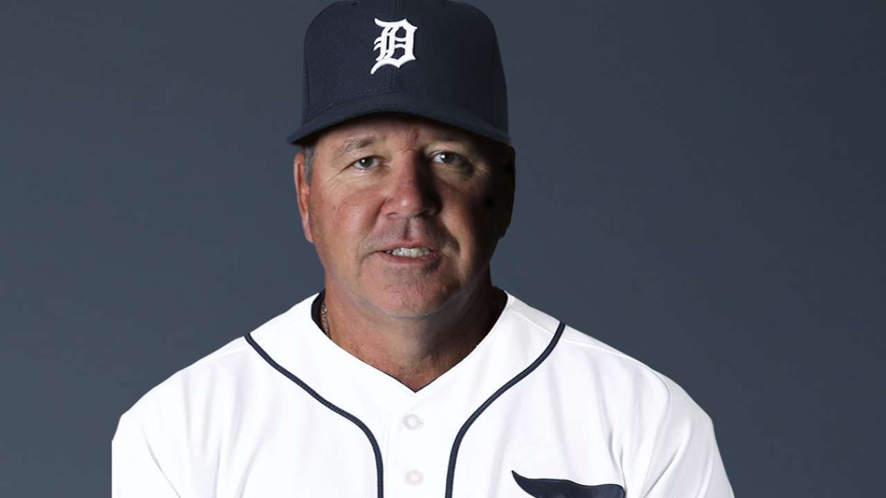 Tigers name Dubee pitching coach