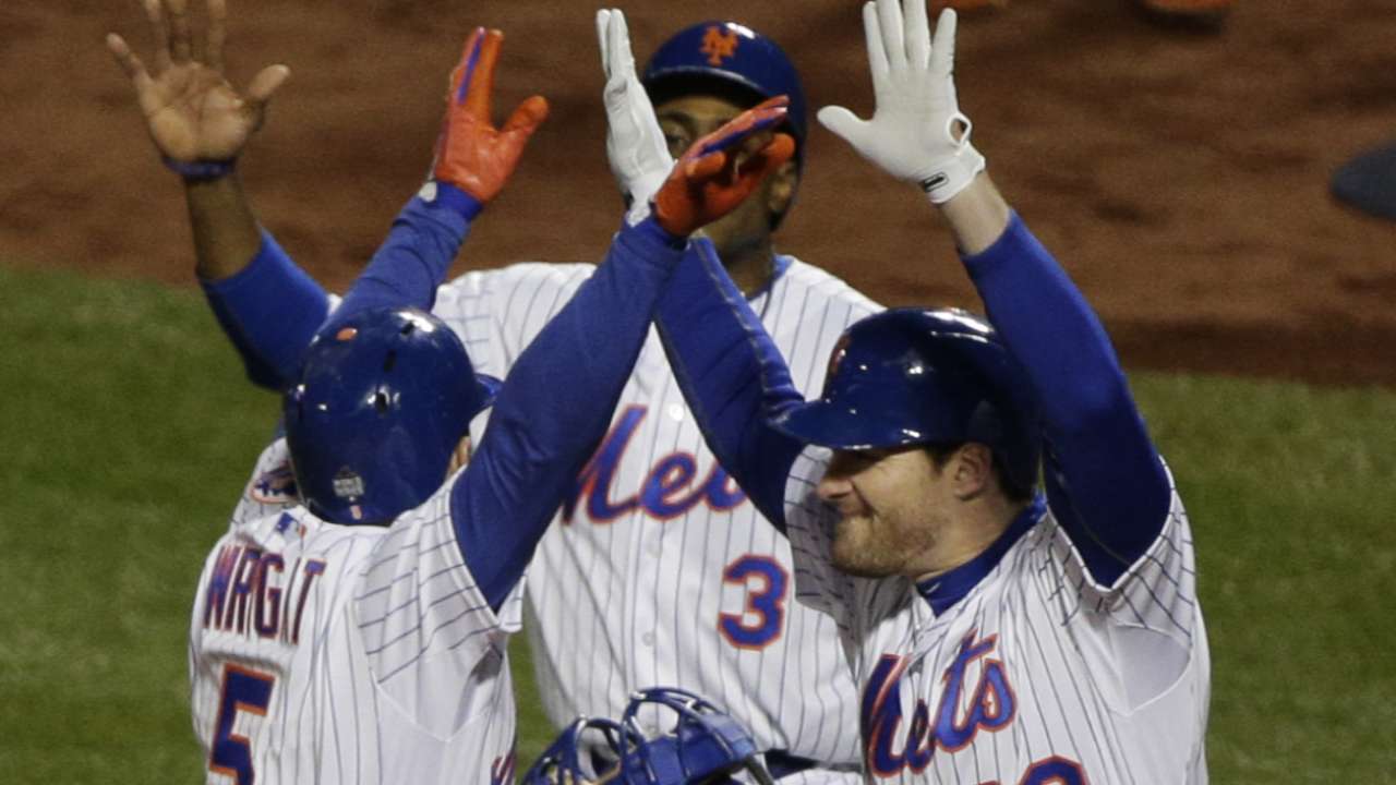 Back in big Citi, big win takes pressure off Mets