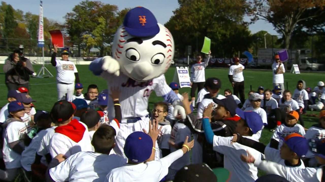 Play Ball: Sign up to follow in stars' footsteps