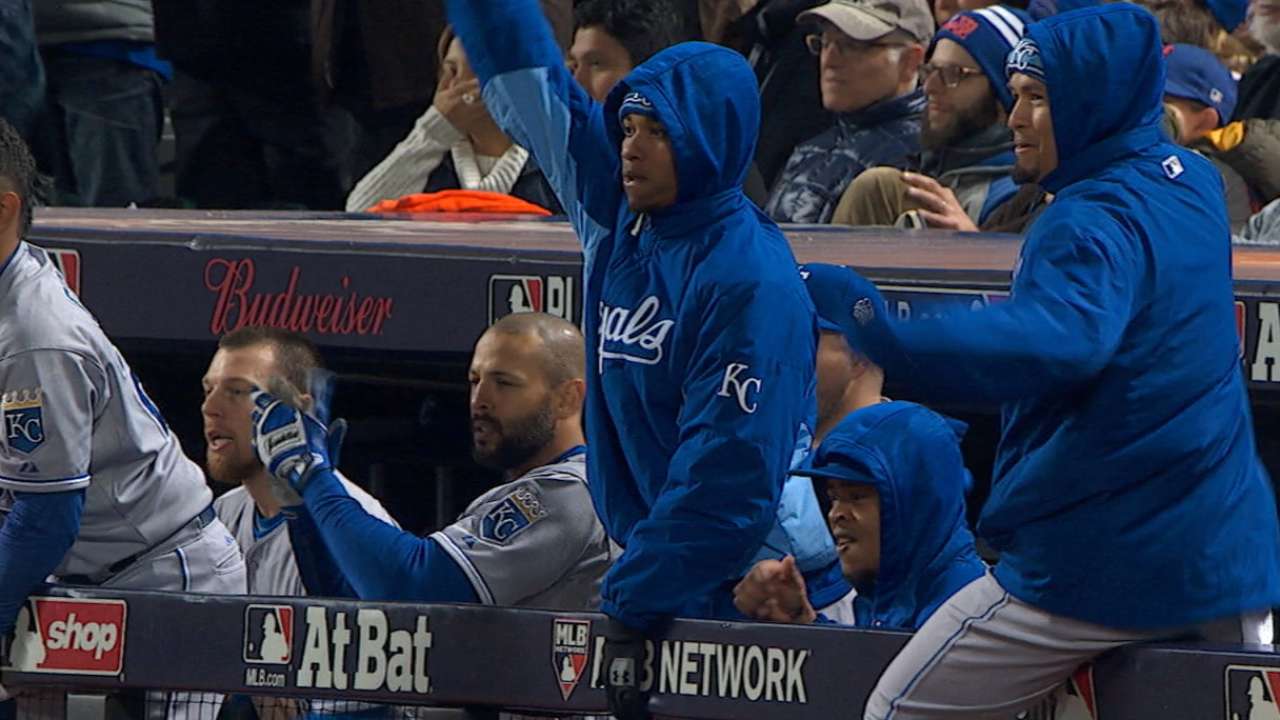 Must C: Royals' 8th-inning rally