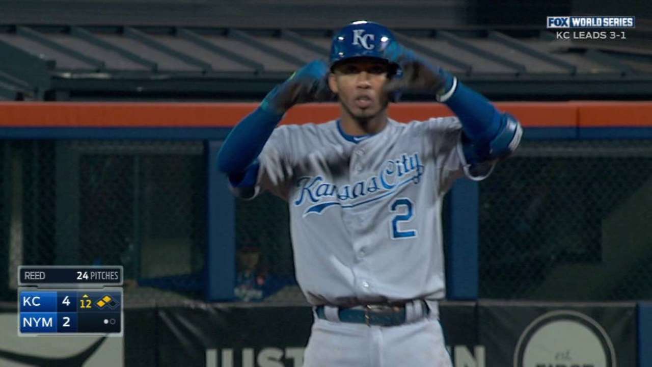 Alcides' 15-game hit streak most in 1 postseason