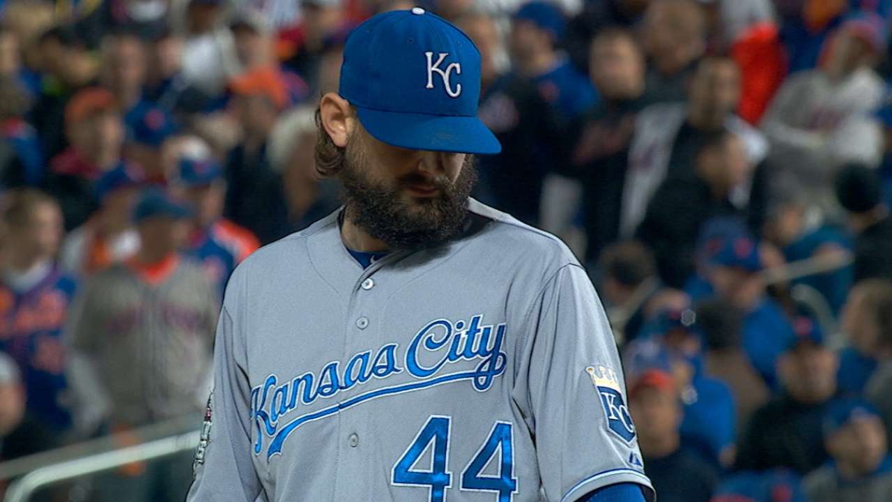 Hochevar earns Game 5 win