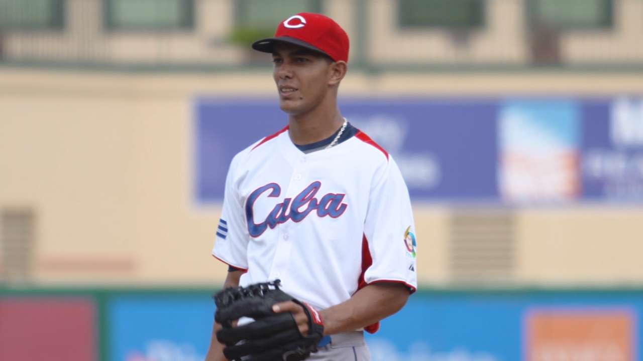 Sierra pitches well at WWBA