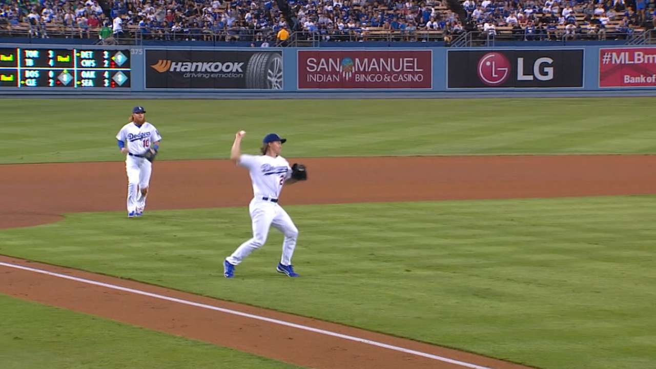 Greinke wins second Gold Glove