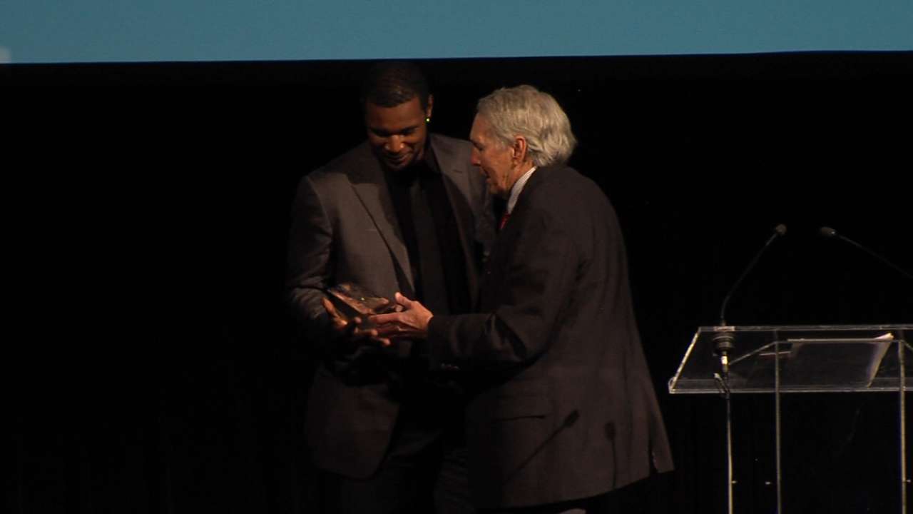 Jones on Brooks Robinson Award
