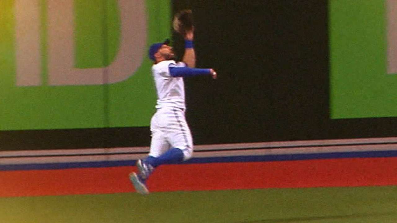 Pillar named Wilson's top defensive CF