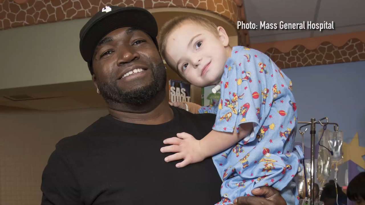 Papi pays visit to children at MassGeneral