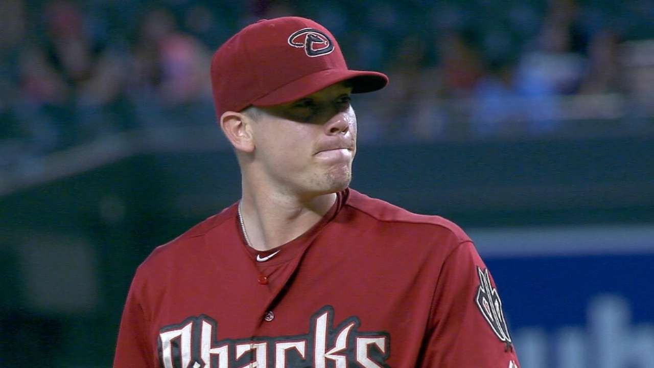 Phils add veteran Hellickson to rotation