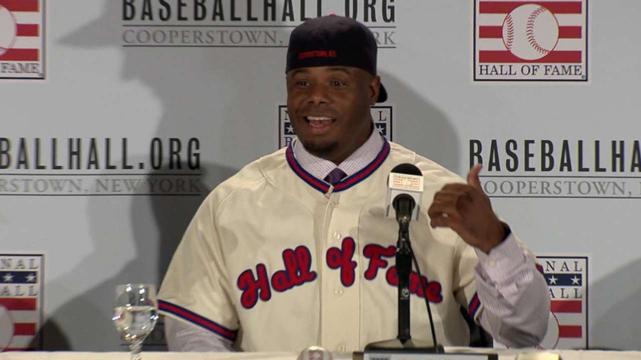 Griffey considers backwards hat