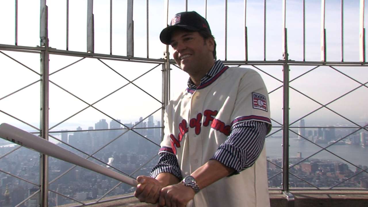 Piazza at Empire State Building
