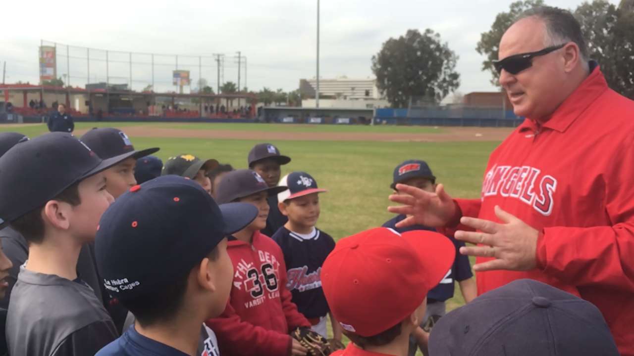 Scioscia honored to host youth clinic