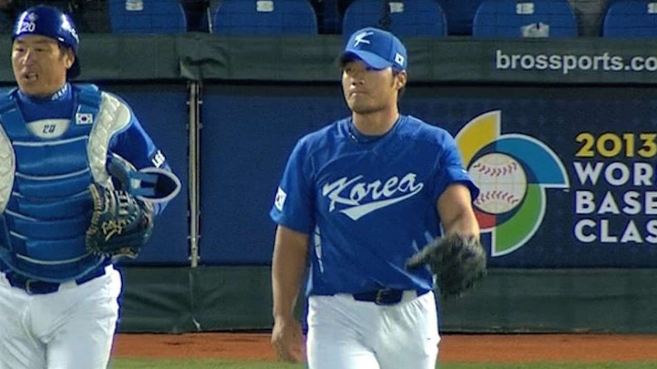 Duquette on Cards signing Oh