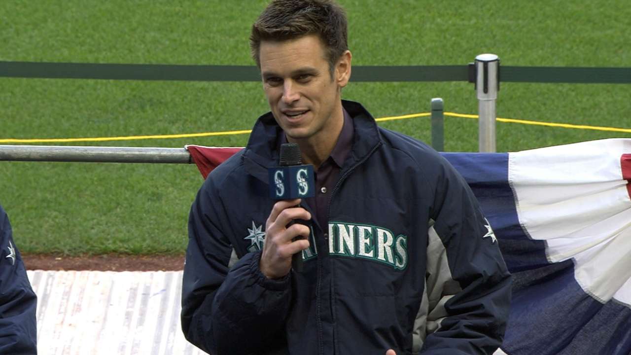 Jerry Dipoto joins FanFest