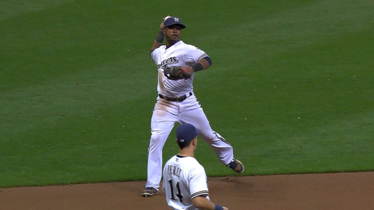 D-backs boost offense in trading for Segura