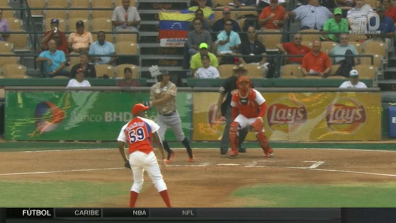 Venezuela se impone a Cuba y asegura los playoffs