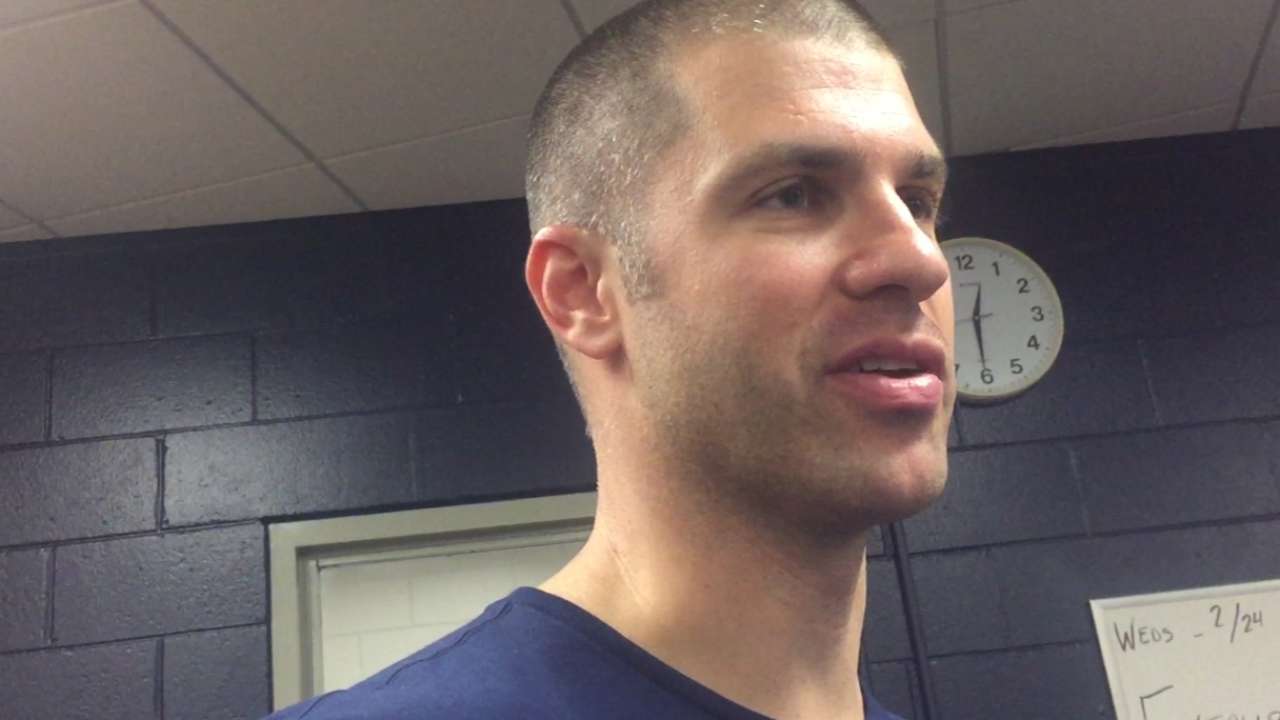Mauer continues experiment with sunglasses