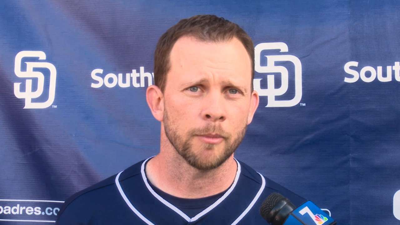 Versatile Rosales eyes role on Padres' bench